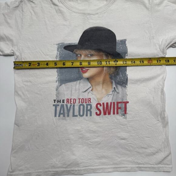 Taylor Swift The Red Tour 2013 Double Sided White Size Small T-Shirt RARE Hat - Picture 4 of 7